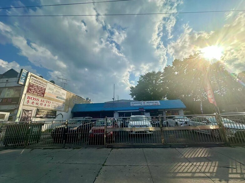 4616 Kissena Blvd, Flushing, NY à louer - Photo de l’immeuble – Image 3 sur 4