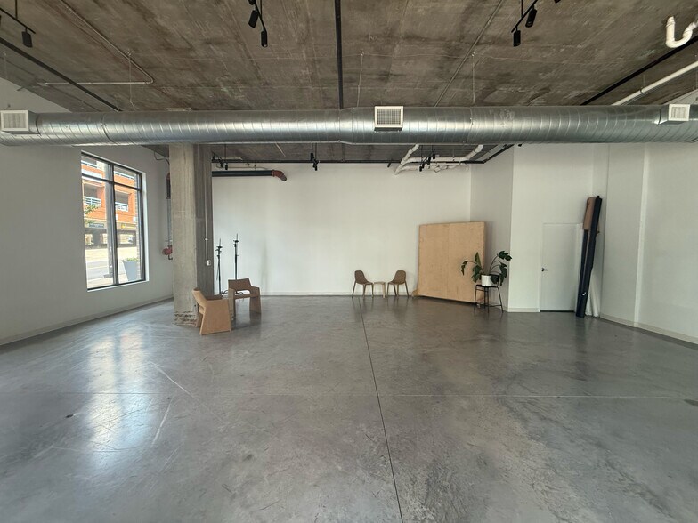 501 W 4th St, Winston-Salem, NC à louer - Photo de l’immeuble – Image 3 sur 51