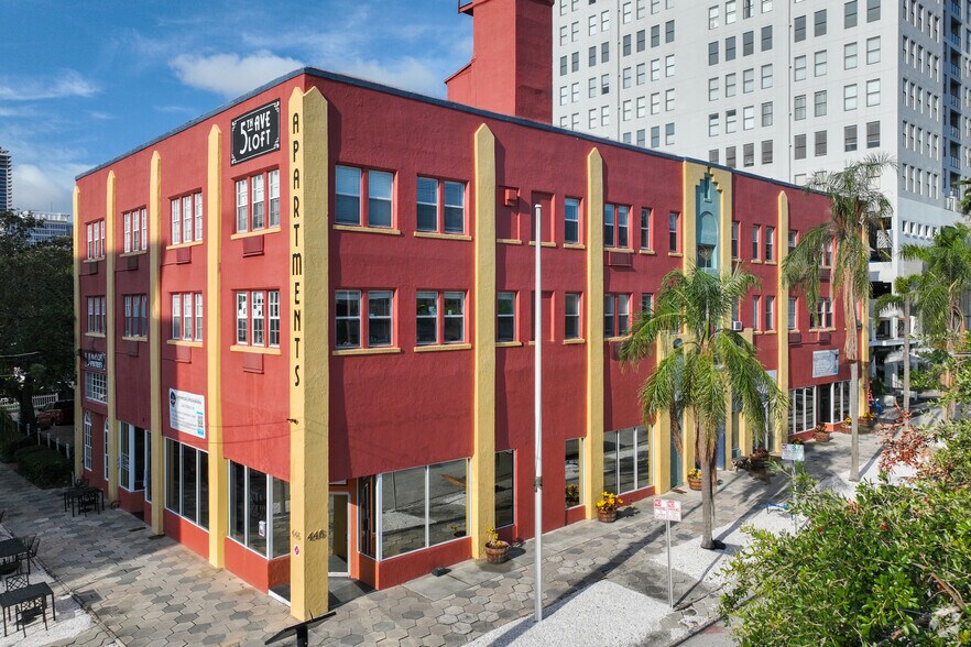 446 2nd St N, Saint Petersburg, FL à louer - Photo de l’immeuble – Image 2 sur 12