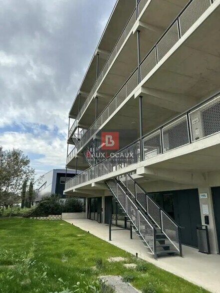 Bureau dans Avignon à louer - Photo de l’immeuble – Image 3 sur 11