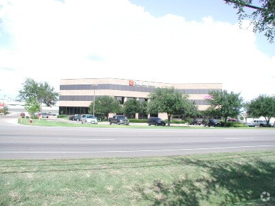 2405 Texas Ave, College Station, TX à louer - Photo de l’immeuble – Image 2 sur 7