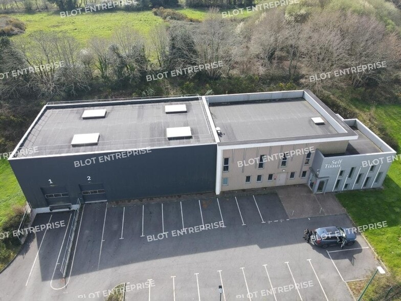 Bureau dans Quimper à louer - Photo de l’immeuble – Image 2 sur 8