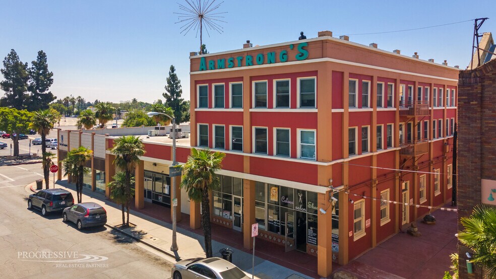 150-196 E 3rd St, Pomona, CA à vendre - Photo de l’immeuble – Image 3 sur 9