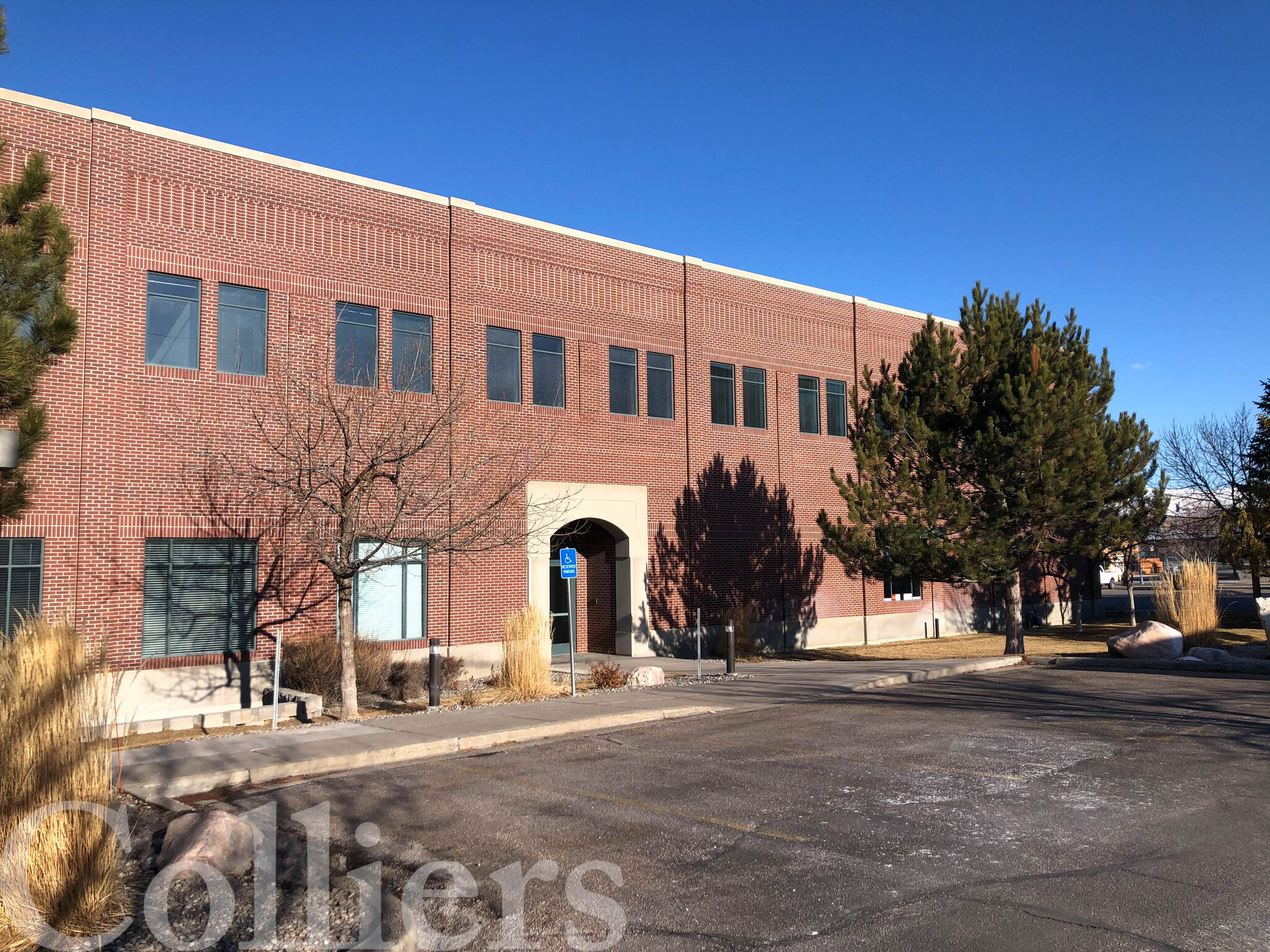 333 S Main St, Pocatello, ID à louer Photo de l’immeuble– Image 1 sur 9