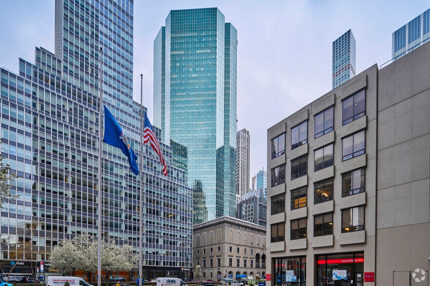 55 E 52nd St, New York, NY à louer - Photo principale – Image 1 sur 26