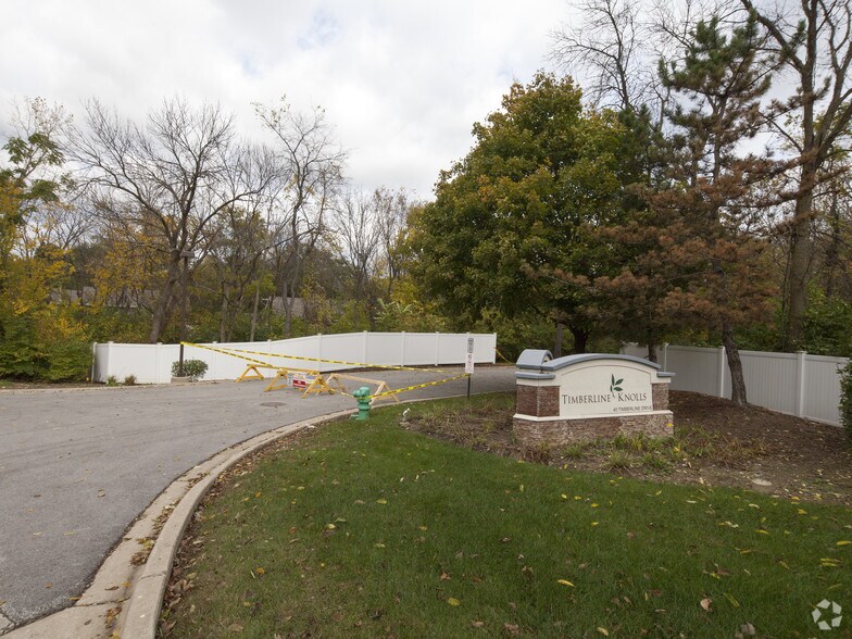 40 Timberline Dr, Lemont, IL à louer - Photo de l’immeuble – Image 2 sur 36