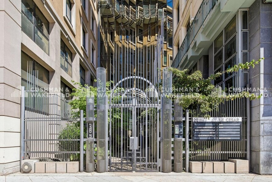 20 Place Louis Pradel, Lyon à louer - Photo de l’immeuble – Image 3 sur 16