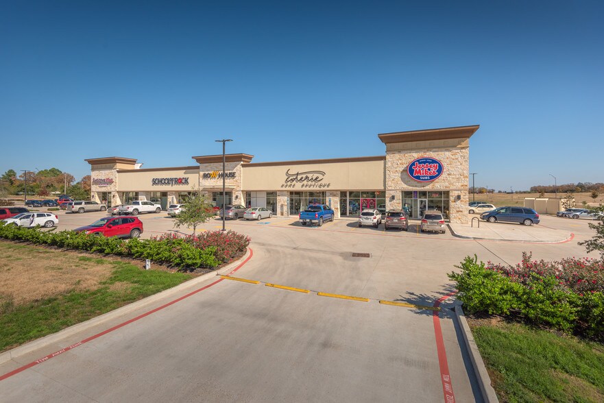 Rock Prairie Rd, College Station, TX à louer - Photo de l’immeuble – Image 1 sur 5