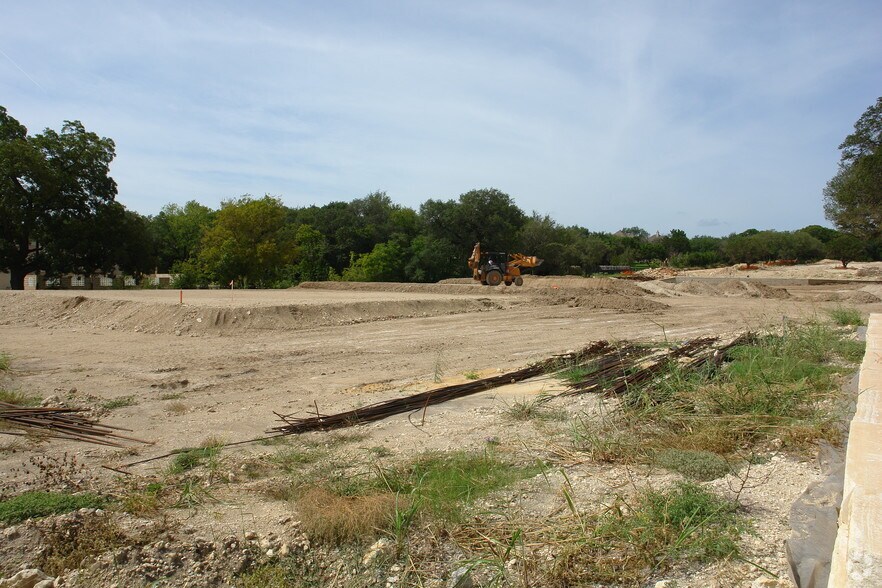 23127 W I-10 Fwy, San Antonio, TX à louer - Photo de l’immeuble – Image 2 sur 15