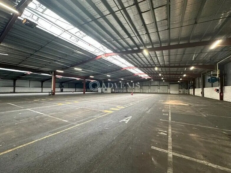 Local d'activités dans Bordeaux à vendre - Photo de l’immeuble – Image 1 sur 7