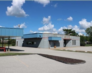 700 James S Mcdonnell Blvd, Hazelwood, MO à louer - Photo de l’immeuble – Image 1 sur 10