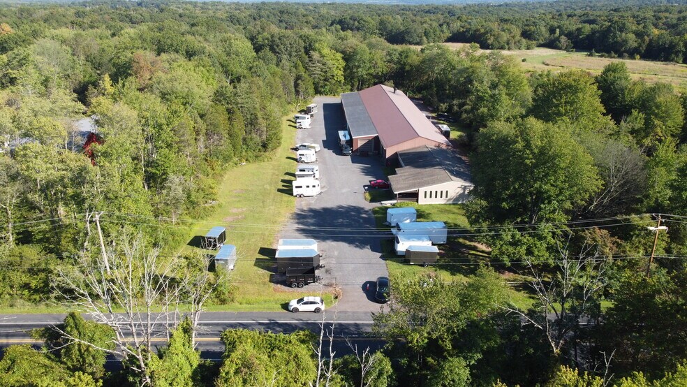 8521 Easton Rd, Ottsville, PA à vendre - Photo de l’immeuble – Image 2 sur 12