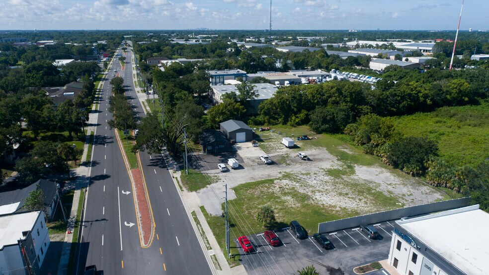 350 S Ronald Reagan Blvd portefeuille de 2 biens à vendre sur LoopNet.fr - Photo de l’immeuble – Image 3 sur 8