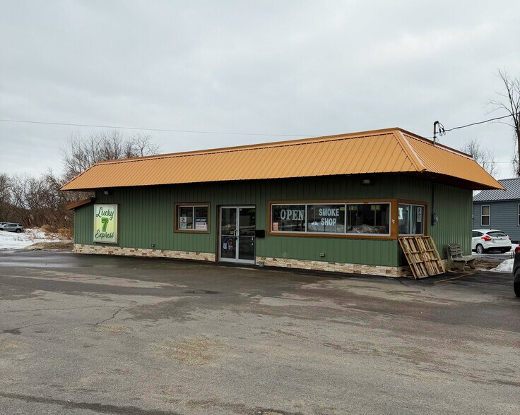 137 W Main St, Gouverneur, NY à vendre - Photo principale – Image 2 sur 3