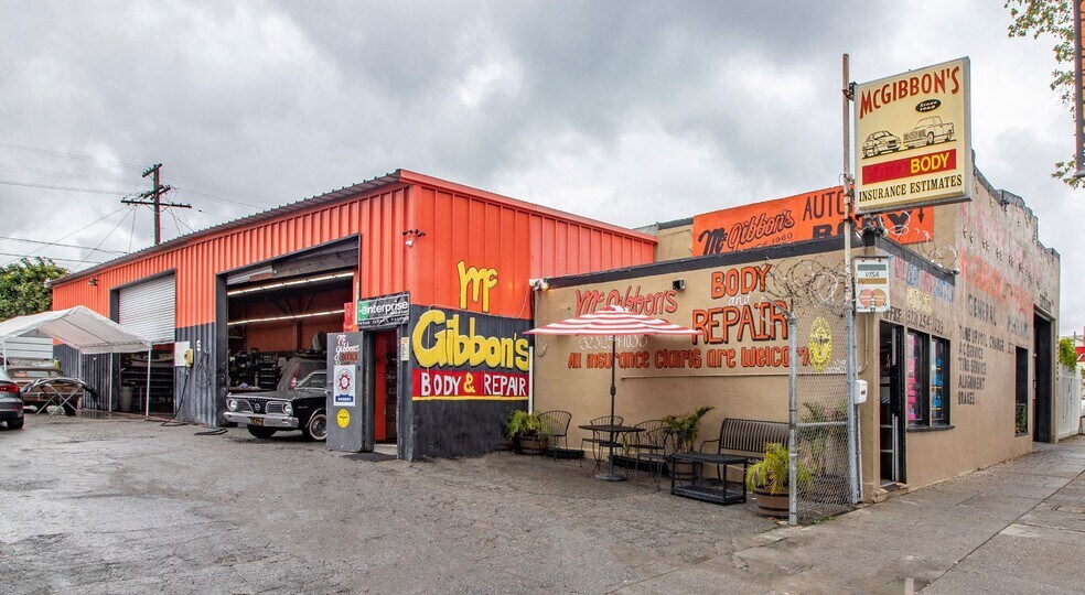 5243-5251 York Blvd, Los Angeles, CA à louer - Photo de l’immeuble – Image 2 sur 14