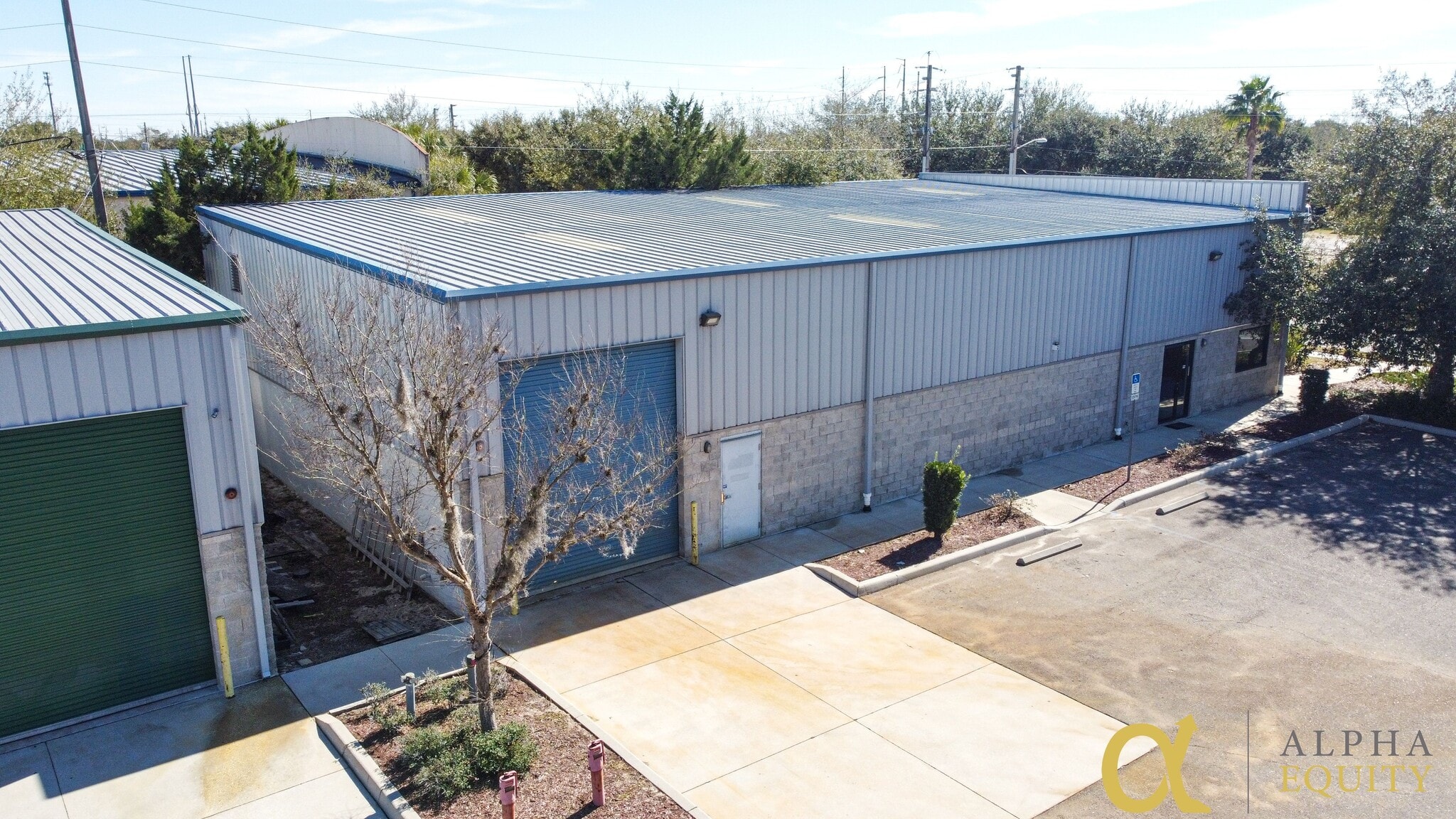 260-278 Springview Commerce Dr, DeBary, FL à louer Photo de l’immeuble– Image 1 sur 7