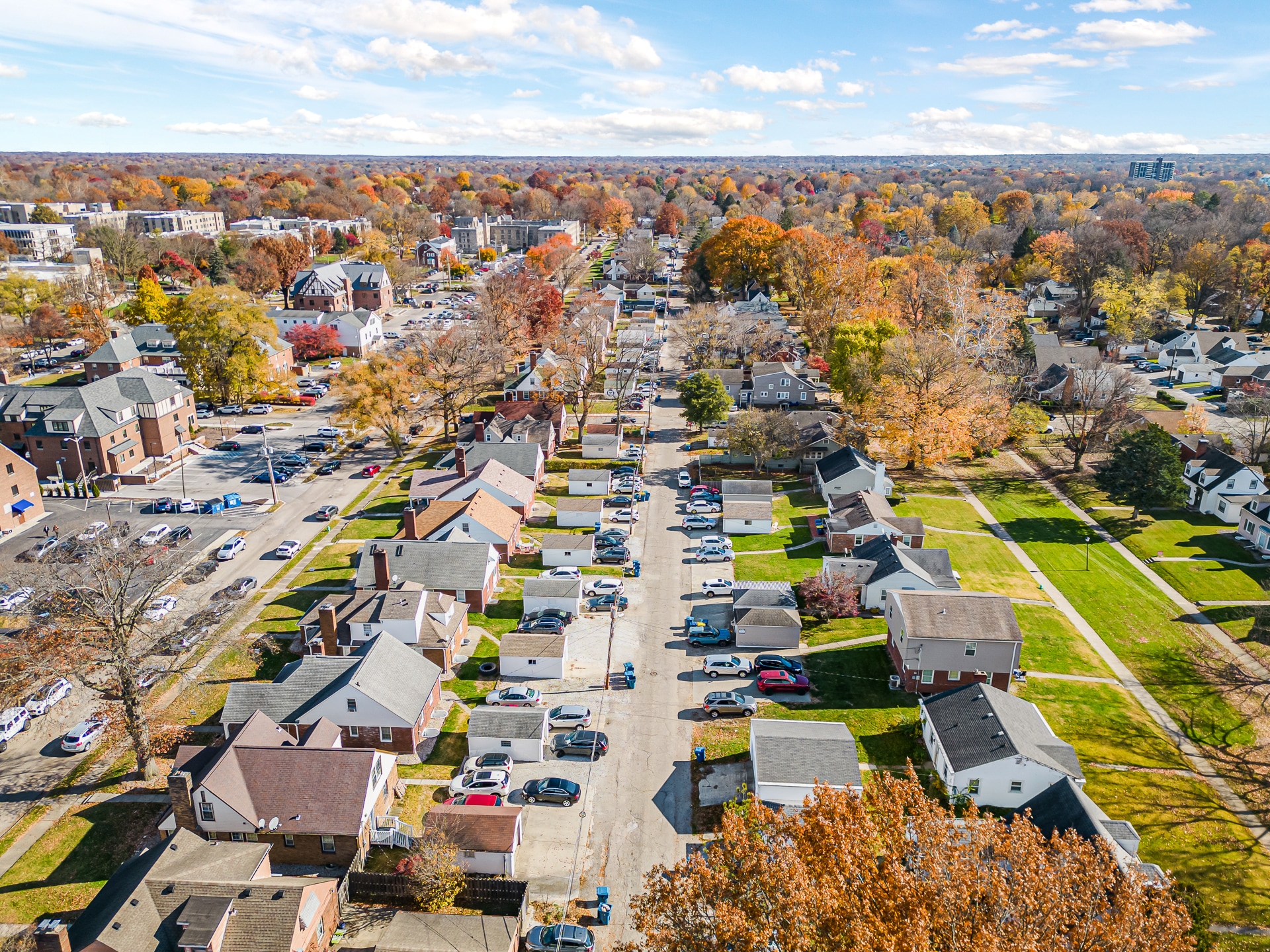 727 W 43rd St, Indianapolis, IN à vendre Photo principale– Image 1 sur 2