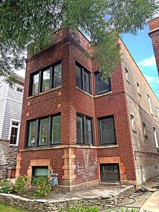 Plus de détails pour 2754 W Giddings St, Chicago, IL - Logement à vendre