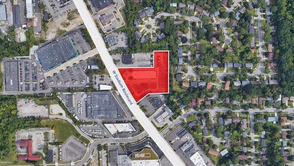 2060 W Stadium Blvd, Ann Arbor, MI à vendre - Photo principale – Image 1 sur 3