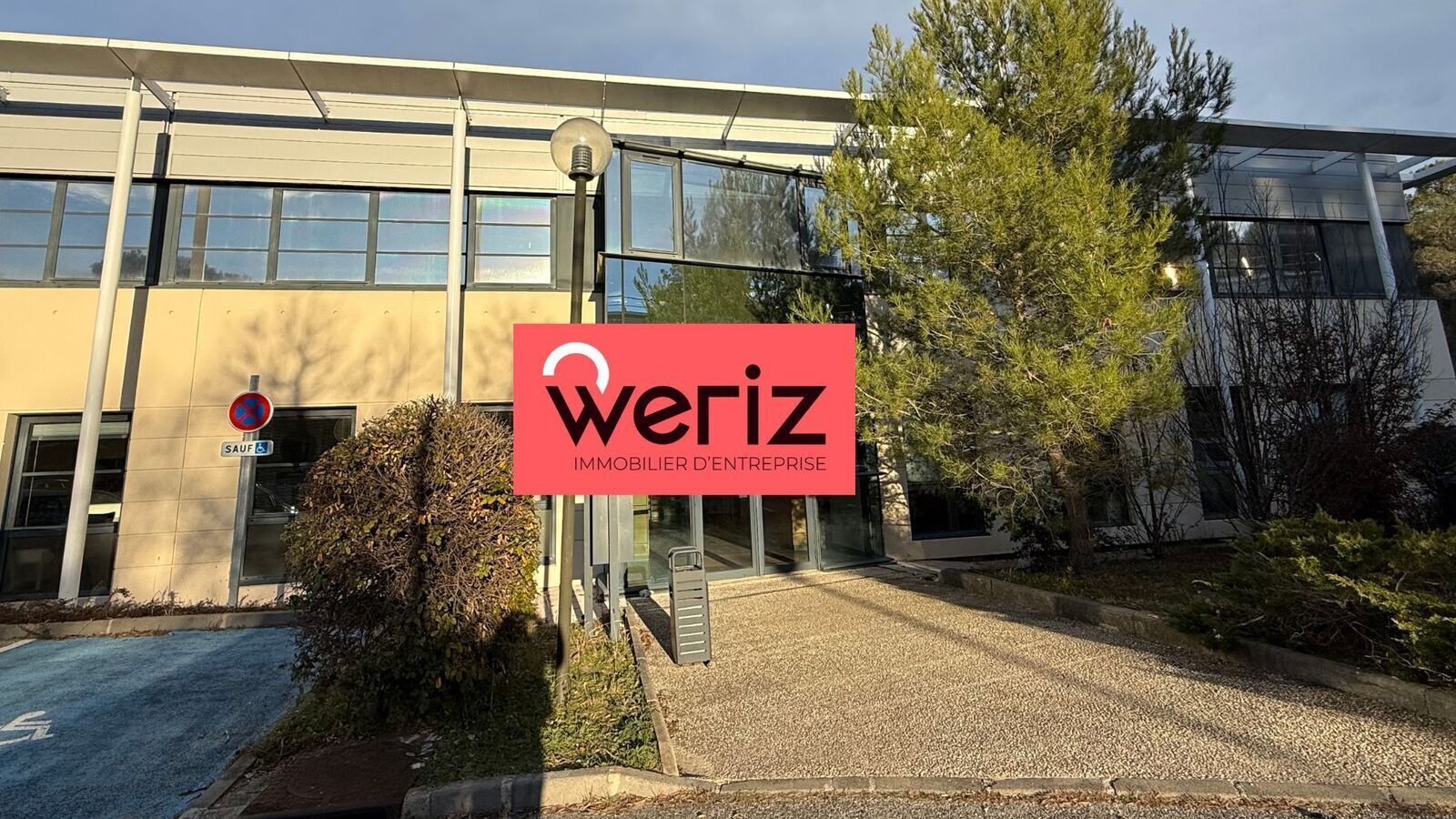 1330 Avenue Jean-René Guillibert Gautier De La Lauzière, Aix-en-Provence à louer Photo de l’immeuble– Image 1 sur 8