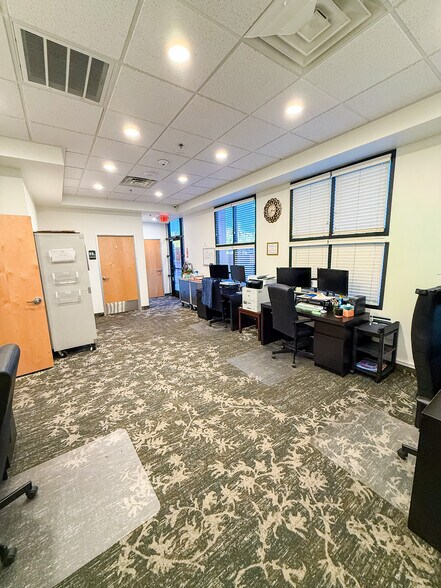 9494 W Flamingo Rd, Las Vegas, NV à vendre - Photo de l’immeuble – Image 3 sur 17