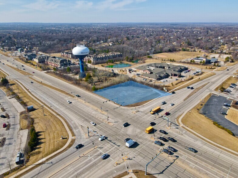 Capitol Drive & Calhoun rd, Brookfield, WI à vendre - Photo de l’immeuble – Image 2 sur 5