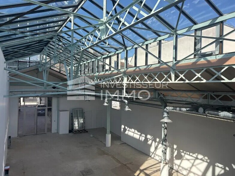 Bureau dans Malakoff à louer - Photo intérieure – Image 3 sur 8