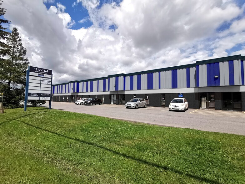 1117-1141 Newmarket St, Ottawa, ON à louer - Photo de l’immeuble – Image 1 sur 3