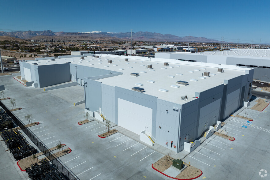 9530 S Rainbow Blvd, Las Vegas, NV à vendre - Photo de l’immeuble – Image 3 sur 4