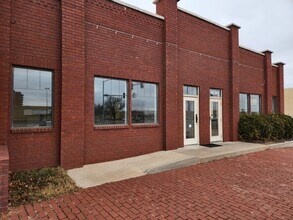 401 SW C Ave, Lawton, OK à louer Photo intérieure– Image 2 sur 20