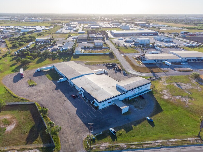9010 S Cage Blvd, Pharr, TX à vendre - Photo de l’immeuble – Image 1 sur 17