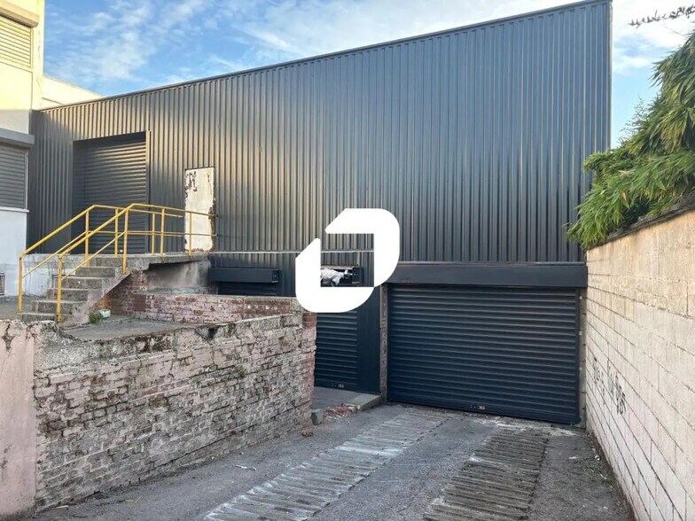 Local d'activités dans Wasquehal à vendre - Photo de l’immeuble – Image 2 sur 7