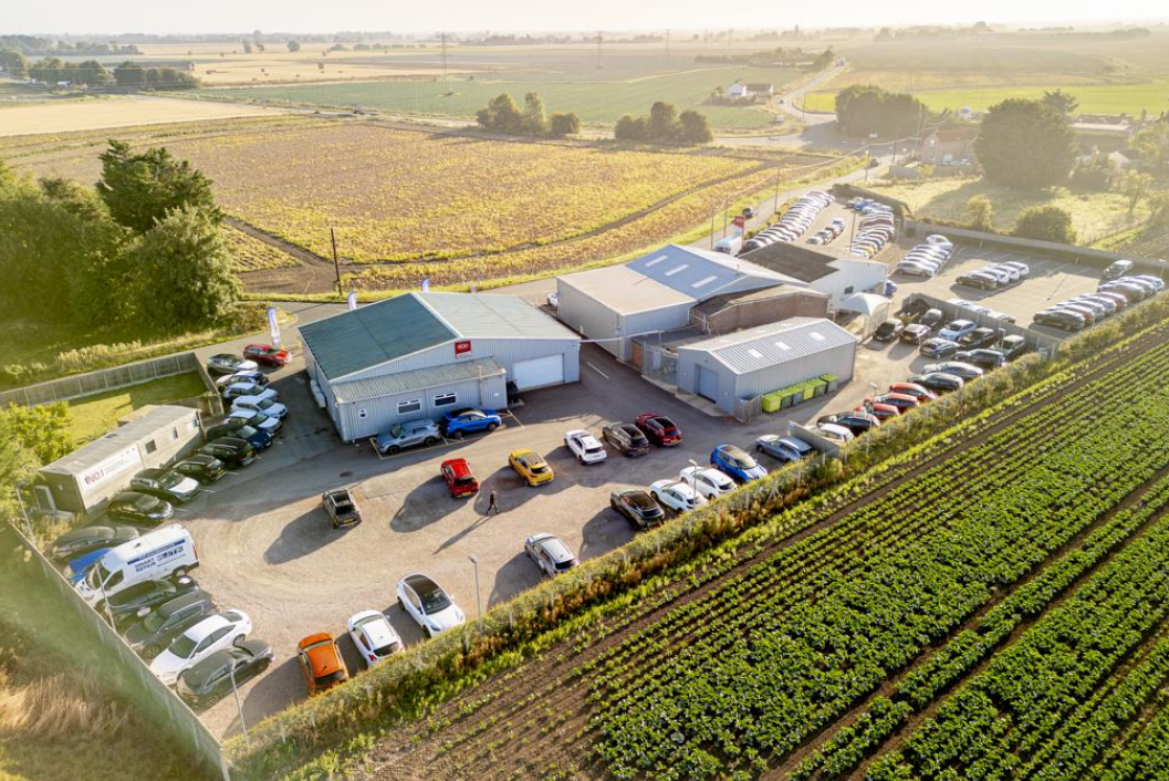 Motor Trade Site portefeuille de 2 biens à vendre sur LoopNet.fr Photo principale– Image 1 sur 2