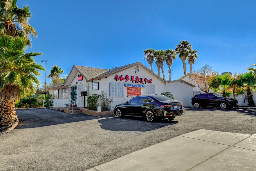3097 S Decatur Blvd, Las Vegas, NV à vendre - Photo de l’immeuble – Image 2 sur 57