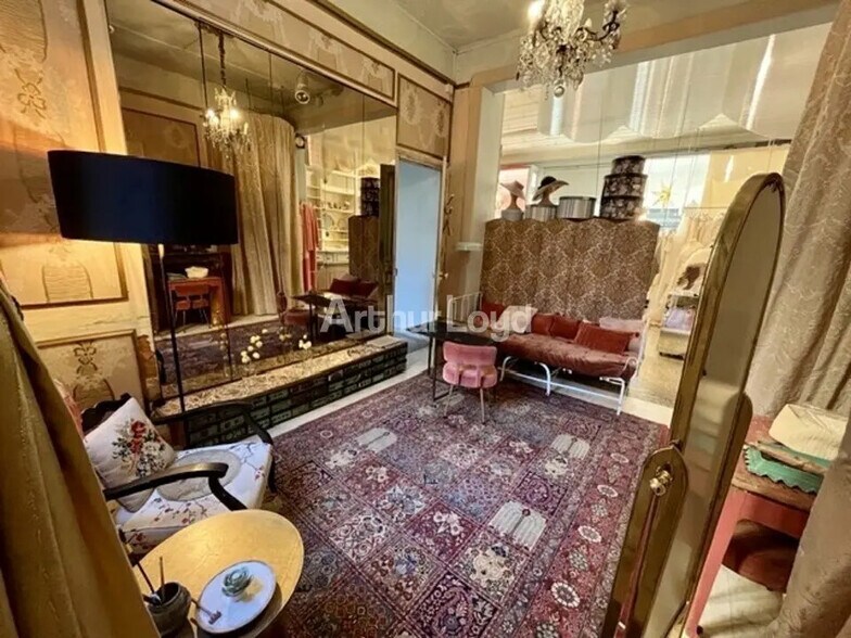 Local commercial dans Reims à louer - Photo de l’immeuble – Image 1 sur 6