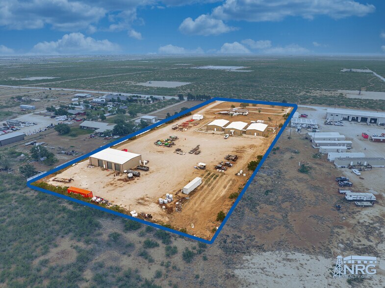 8700 S County Road 1210, Midland, TX à vendre - Photo de l’immeuble – Image 2 sur 22