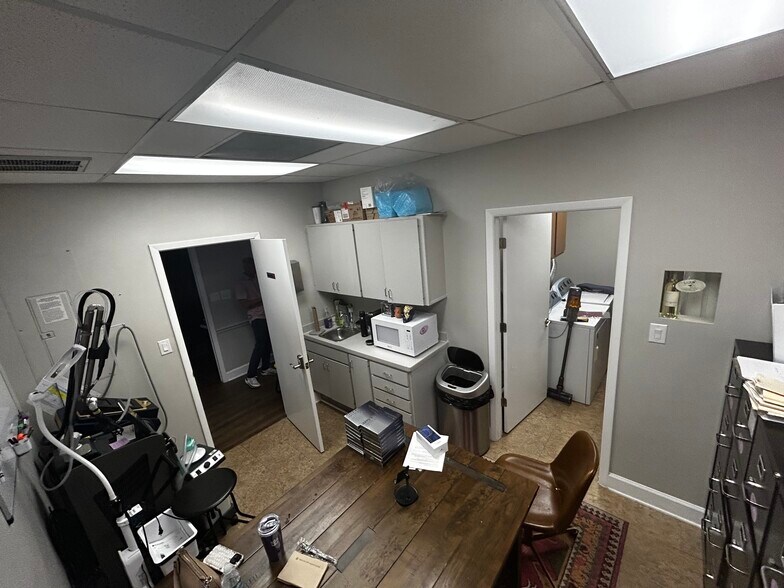 1831 N Belcher Rd, Clearwater, FL à louer - Photo de l’immeuble – Image 2 sur 7