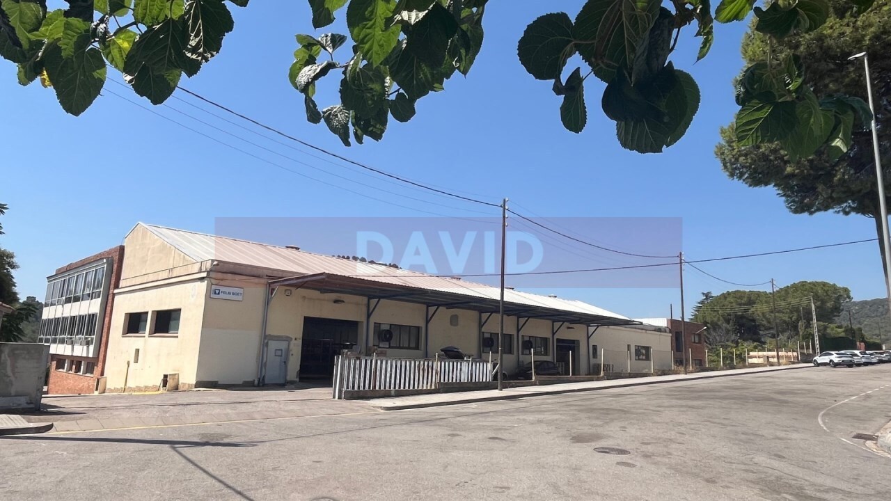 Industriel/Logistique dans Cervelló, Barcelona à vendre Photo de l’immeuble– Image 1 sur 16