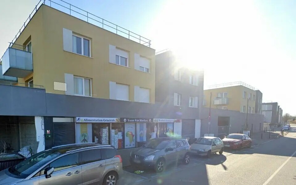 Local commercial dans La Verrière à vendre Photo de l’immeuble– Image 1 sur 8
