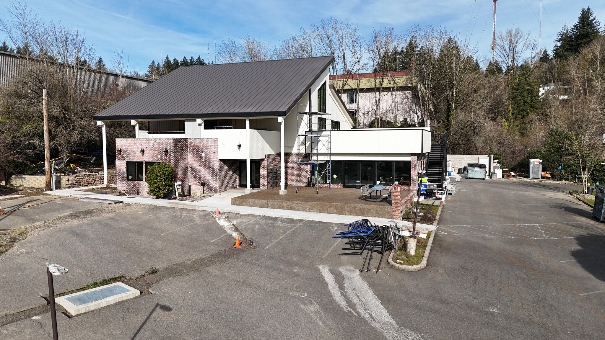 5515 SW Canyon Ct, Portland, OR à vendre Photo principale– Image 1 sur 5