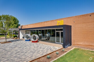 1300 S Litchfield Rd, Goodyear, AZ à louer Photo de l’immeuble– Image 1 sur 2