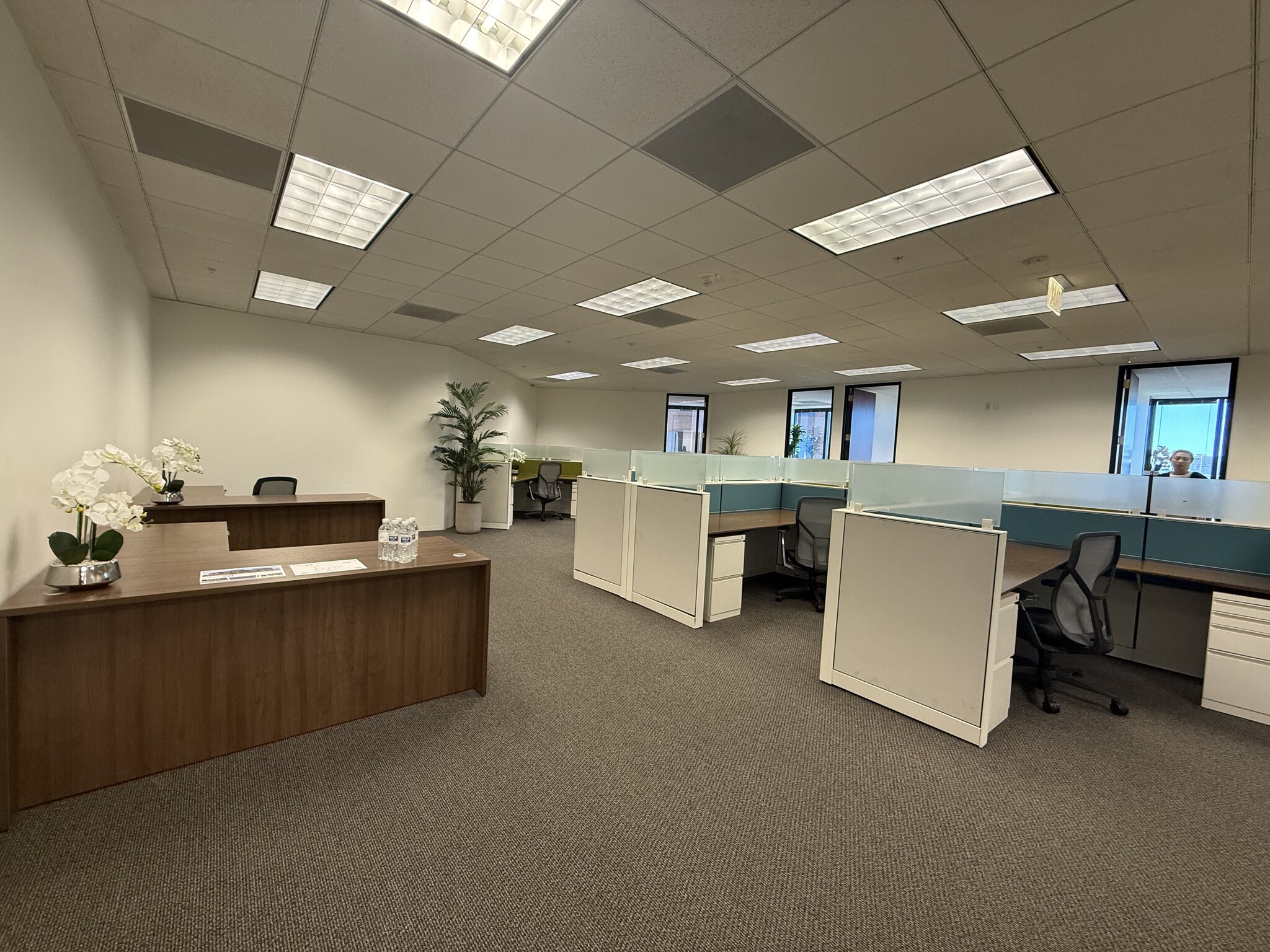 2020 Main St, Irvine, CA à louer Photo intérieure– Image 1 sur 7