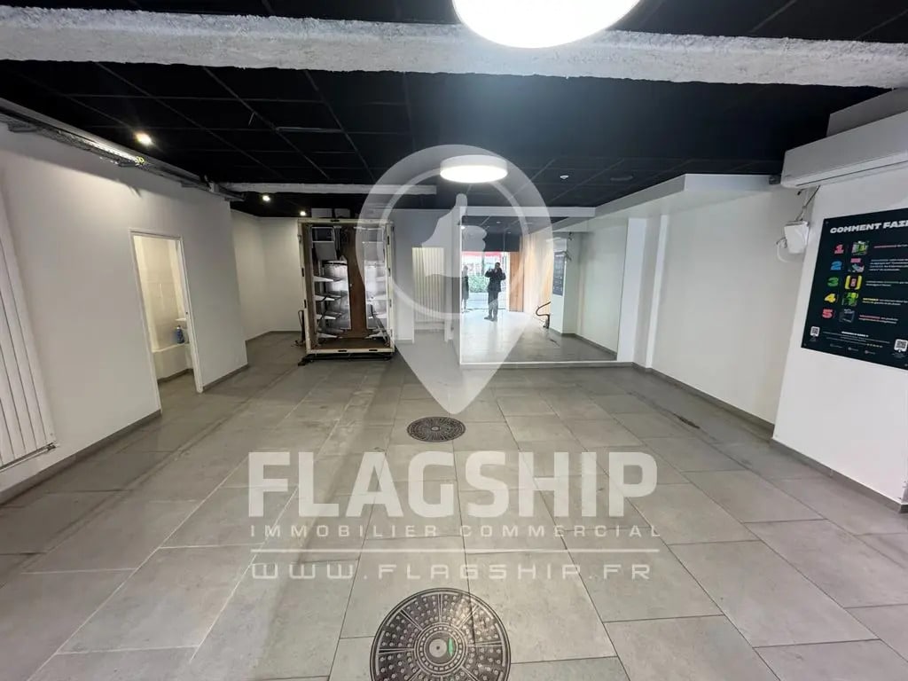 Local commercial dans Paris à louer Photo intérieure– Image 1 sur 9
