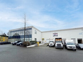 1500-1520 Derwent Way, Delta, BC à louer Photo intérieure– Image 2 sur 2