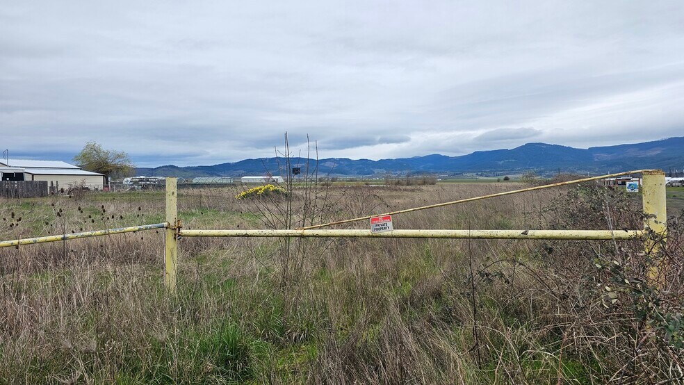 North Coburg Rd, Harrisburg, OR à vendre - Photo de la construction – Image 3 sur 30
