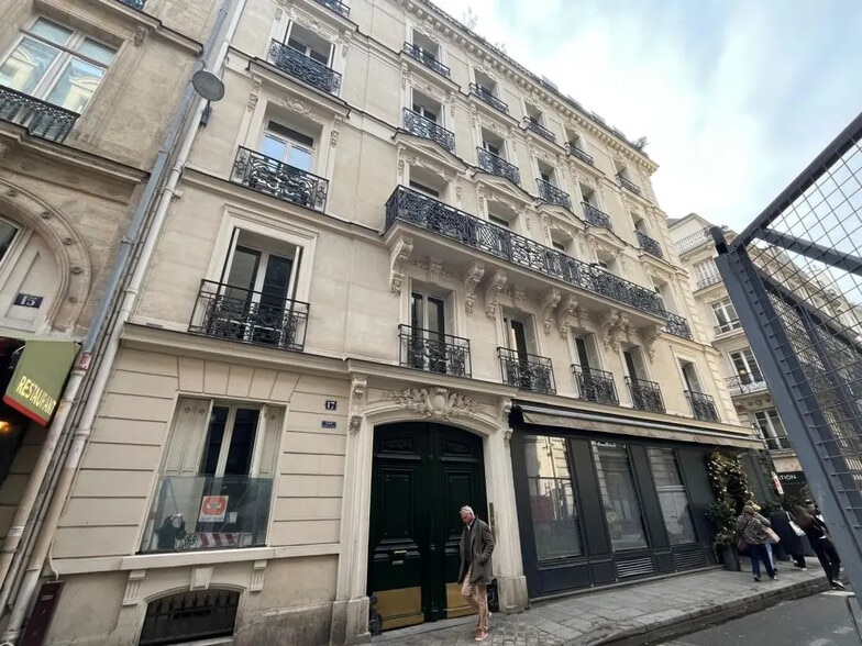 17 Rue Bergère, Paris à louer - Photo de l’immeuble – Image 1 sur 8