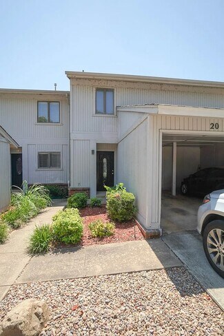 Plus de détails pour 5 Condo Portfolio Norman, OK – Logement à vendre, Norman, OK