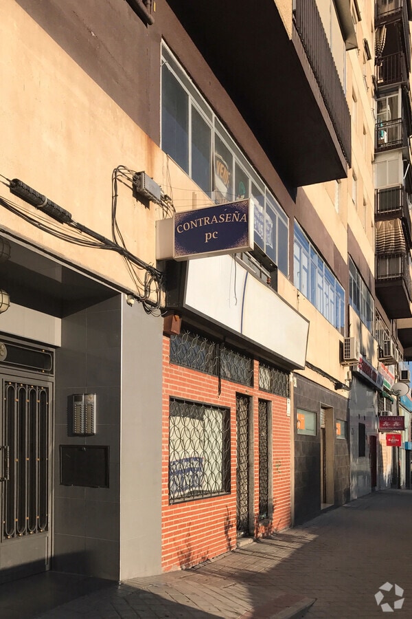 Avenida De Rafael Alberti, 16-18, Madrid, MAD 28038 - - - Photo intérieure - Image 2 of 2