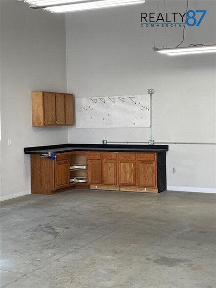 1154 Capital Dr SW, Cedar Rapids, IA à louer - Photo intérieure – Image 3 sur 9