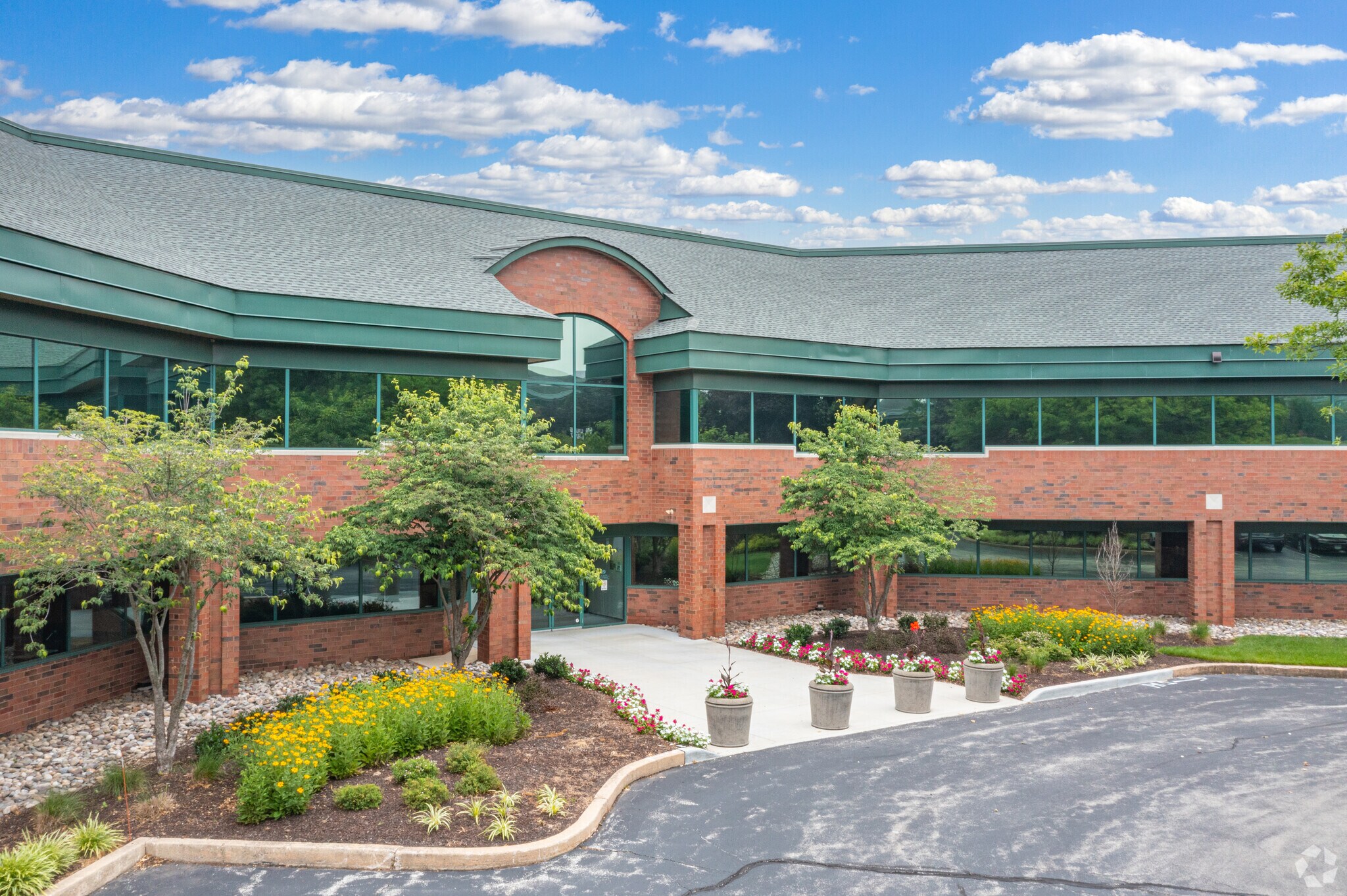 19 Campus Blvd, Newtown Square, PA à louer Photo de l’immeuble– Image 1 sur 7